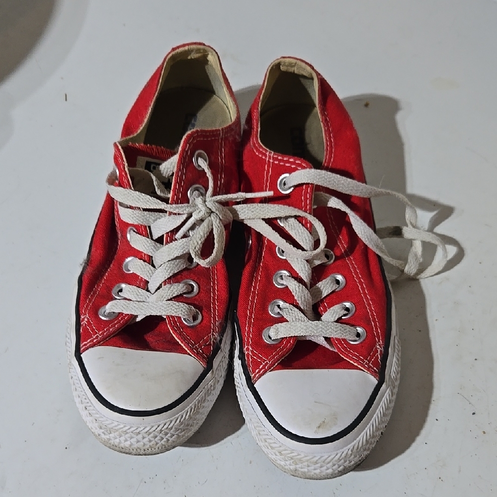 Converse Men Red Canvas Sneakers